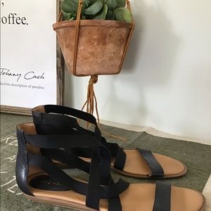 black elastic strap leather sandals size14